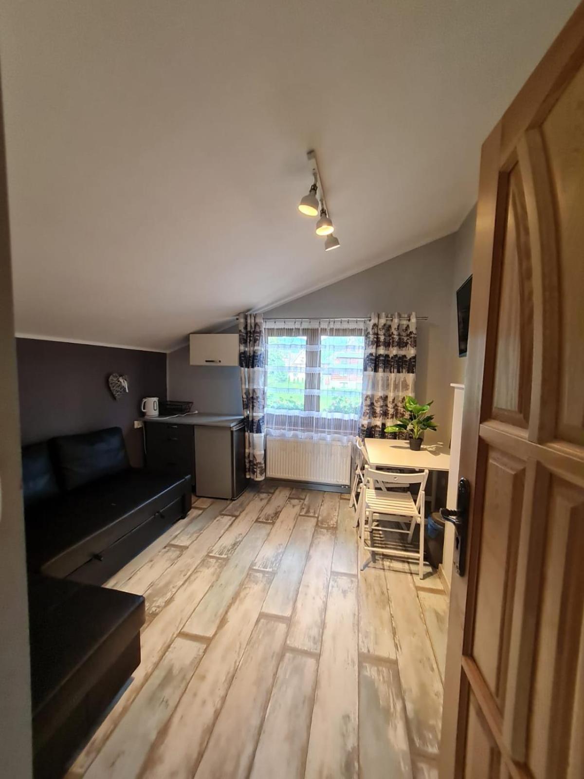 Koliba Nad Bialka Czarna Gora Bed & Breakfast Bagian luar foto