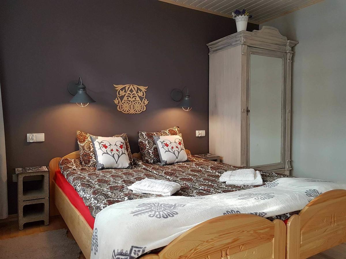 Koliba Nad Bialka Czarna Gora Bed & Breakfast Bagian luar foto