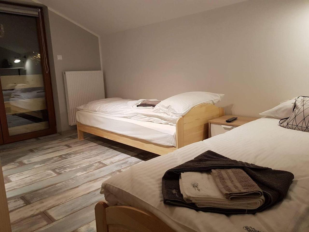 Koliba Nad Bialka Czarna Gora Bed & Breakfast Bagian luar foto